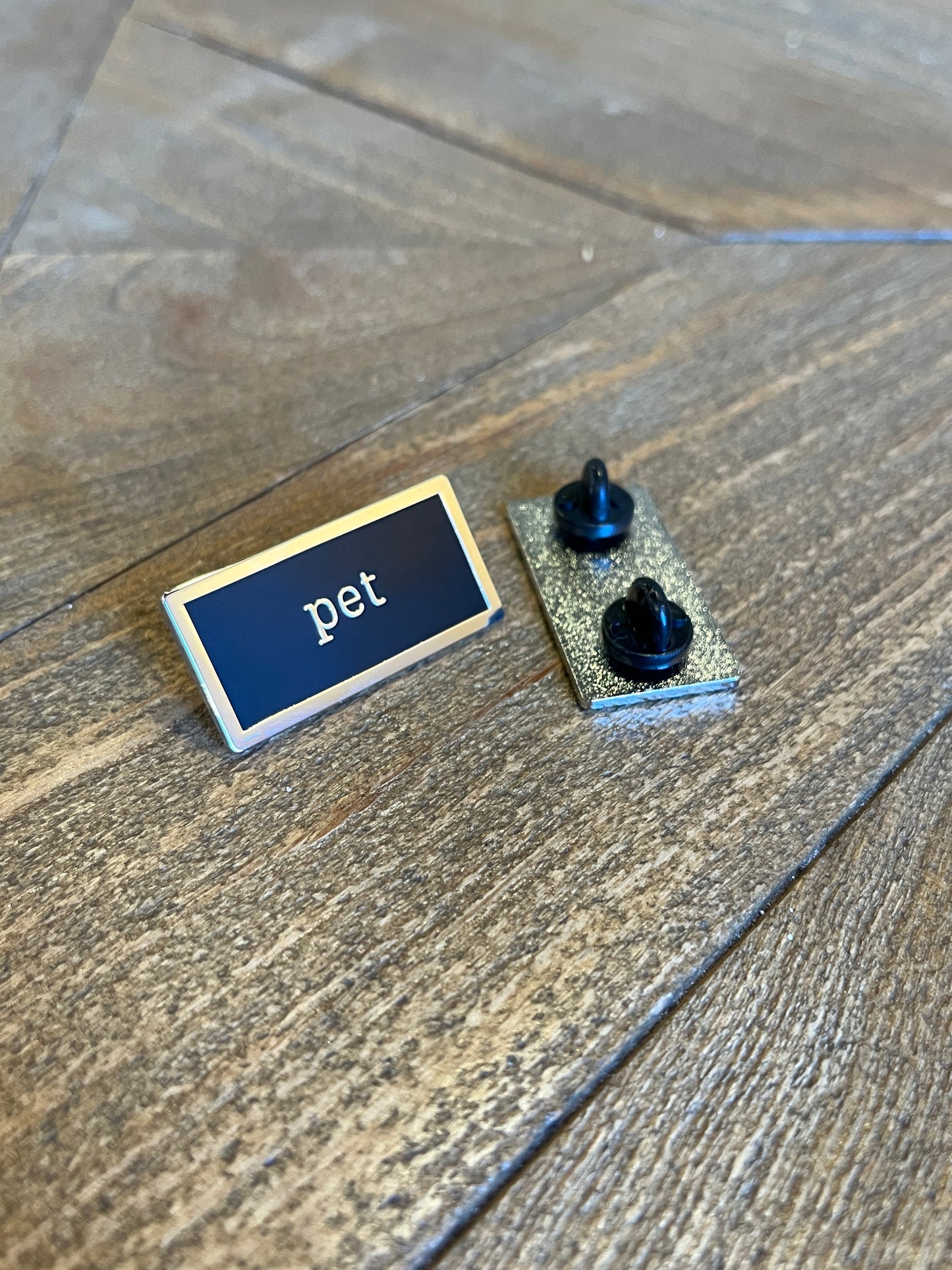 pet Kink Title Stacker Pin